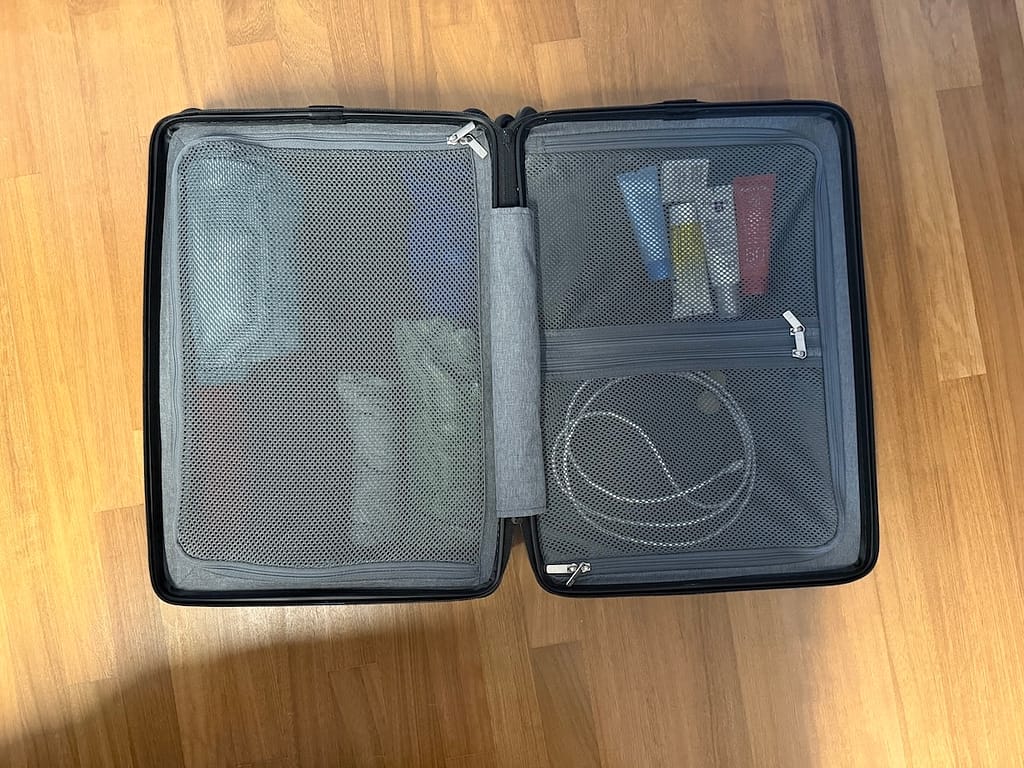 Sample of a fully packed Level8 20" suitcase