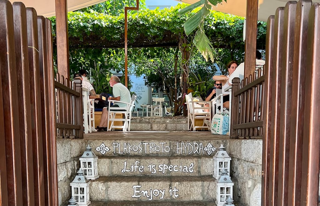 Plakostroto - a great place for brunch on Hydra island