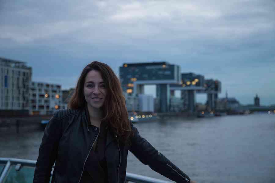 Me in front of Cologne's Crane Houses