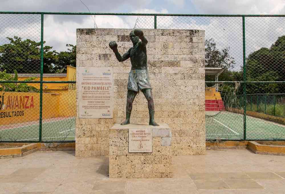 Statue of Kid Pambele