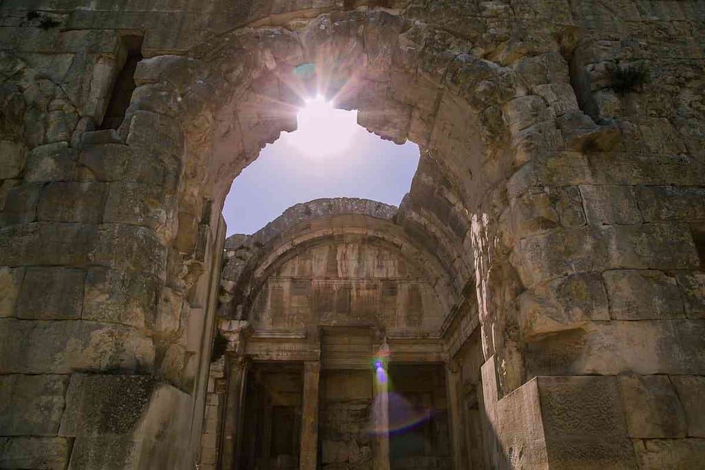 Nimes Temple