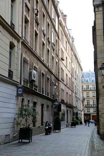 Paris Alley