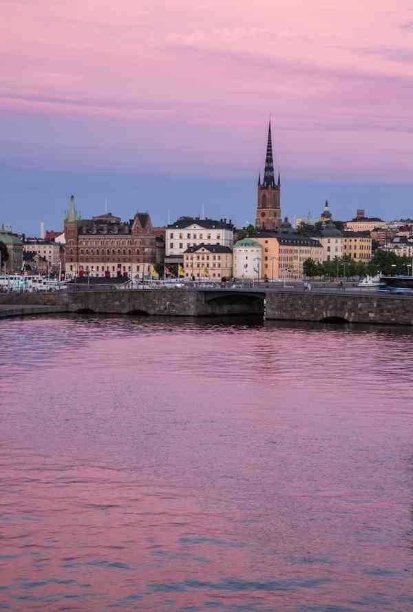 stockholm-sunset-reflection