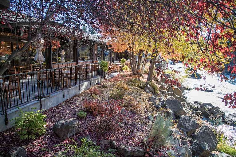 Riverhouse Currents Patio in the Fall