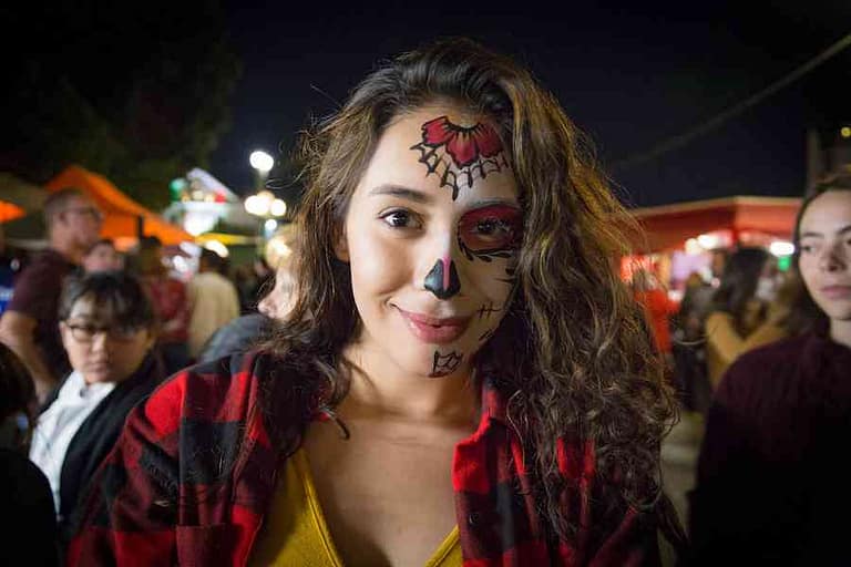 Dia de Los Muertos woman