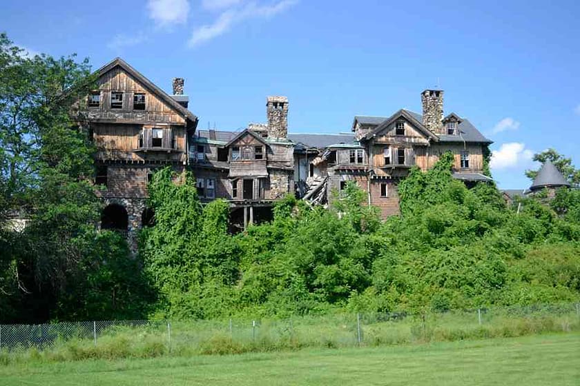 Abandoned house New York