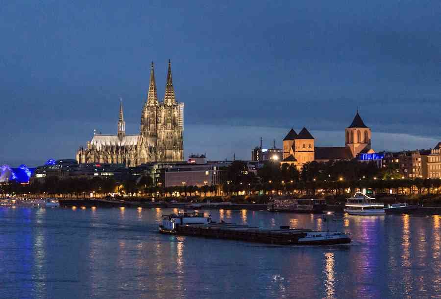 lose the map; travel blog; cologne germany; what to do in cologne; places to visit in cologne; exploring cologne germany; cologne cathedral