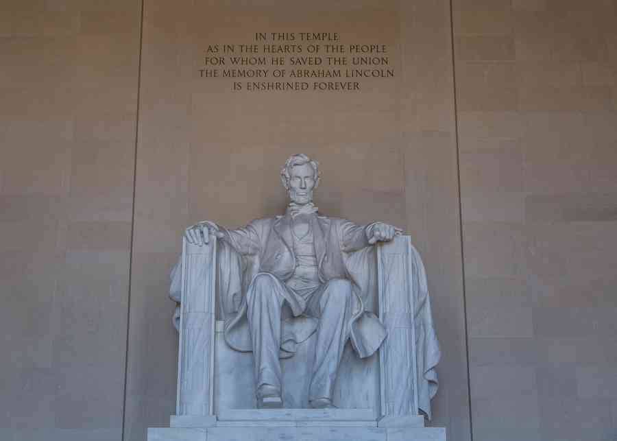 Lincoln Memorial quote statue